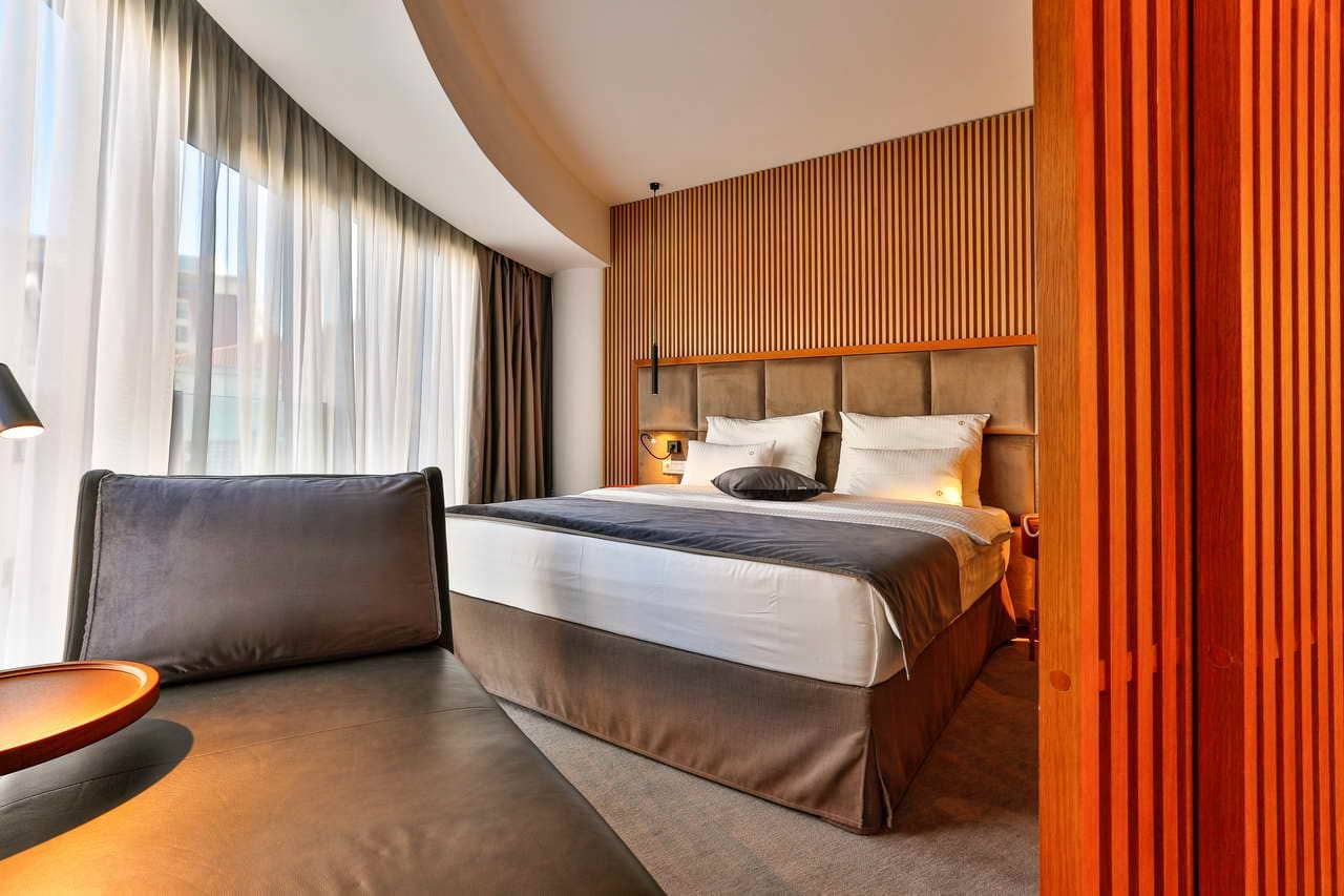 rooms-superior-suite