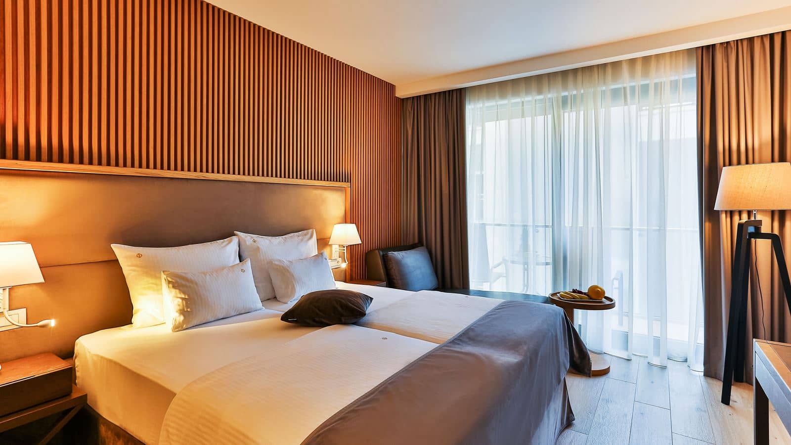 rooms-superior-room