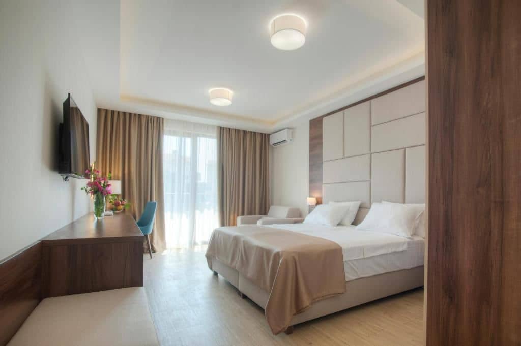 rooms-standard-double-room-with-extra-bed