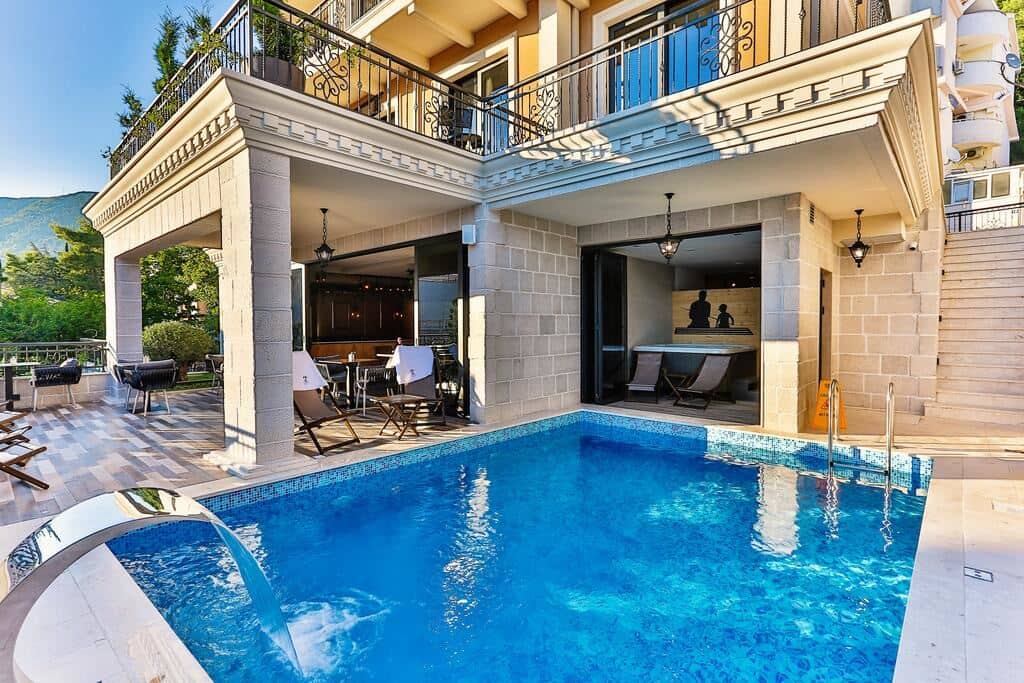 pools-pools