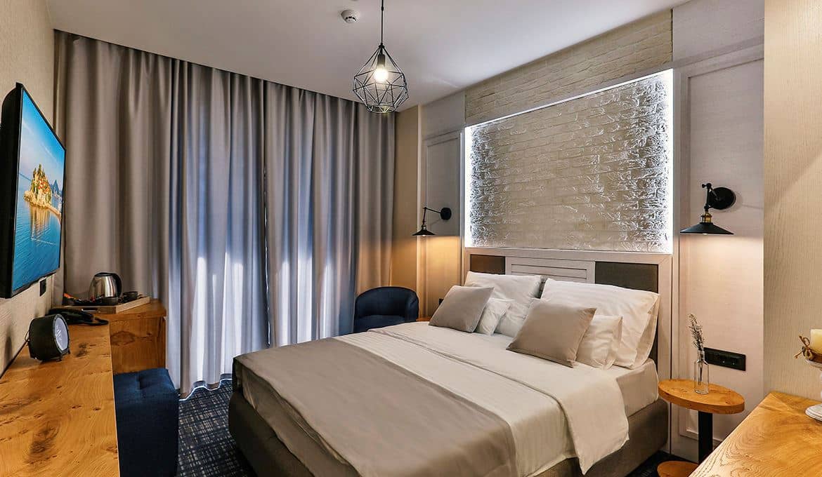 rooms-standard-double-room