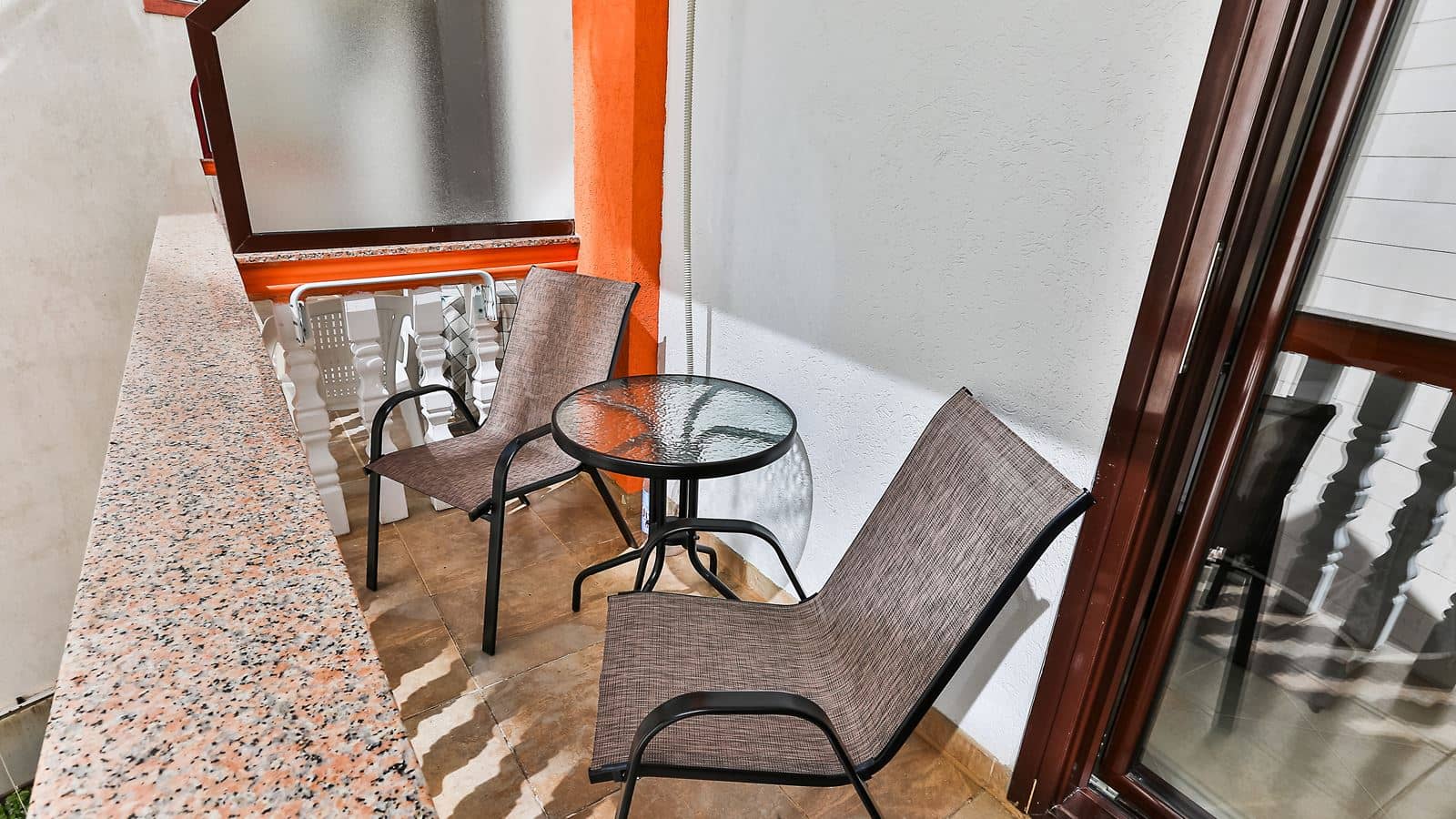 rooms-small-double-room