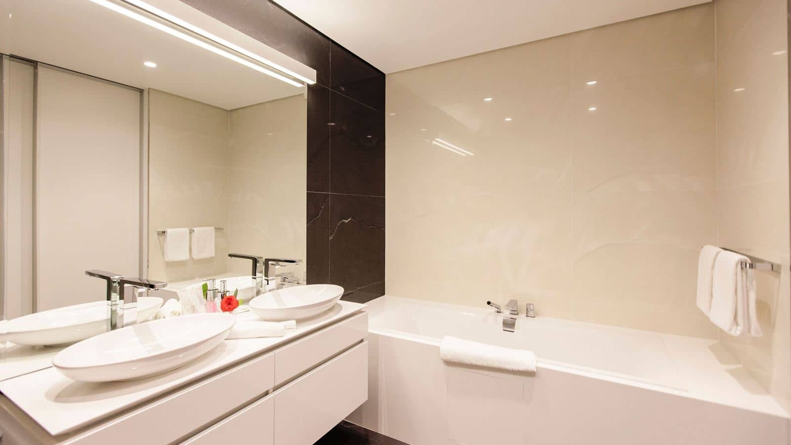 rooms-one-bedroom-residence-garden-line