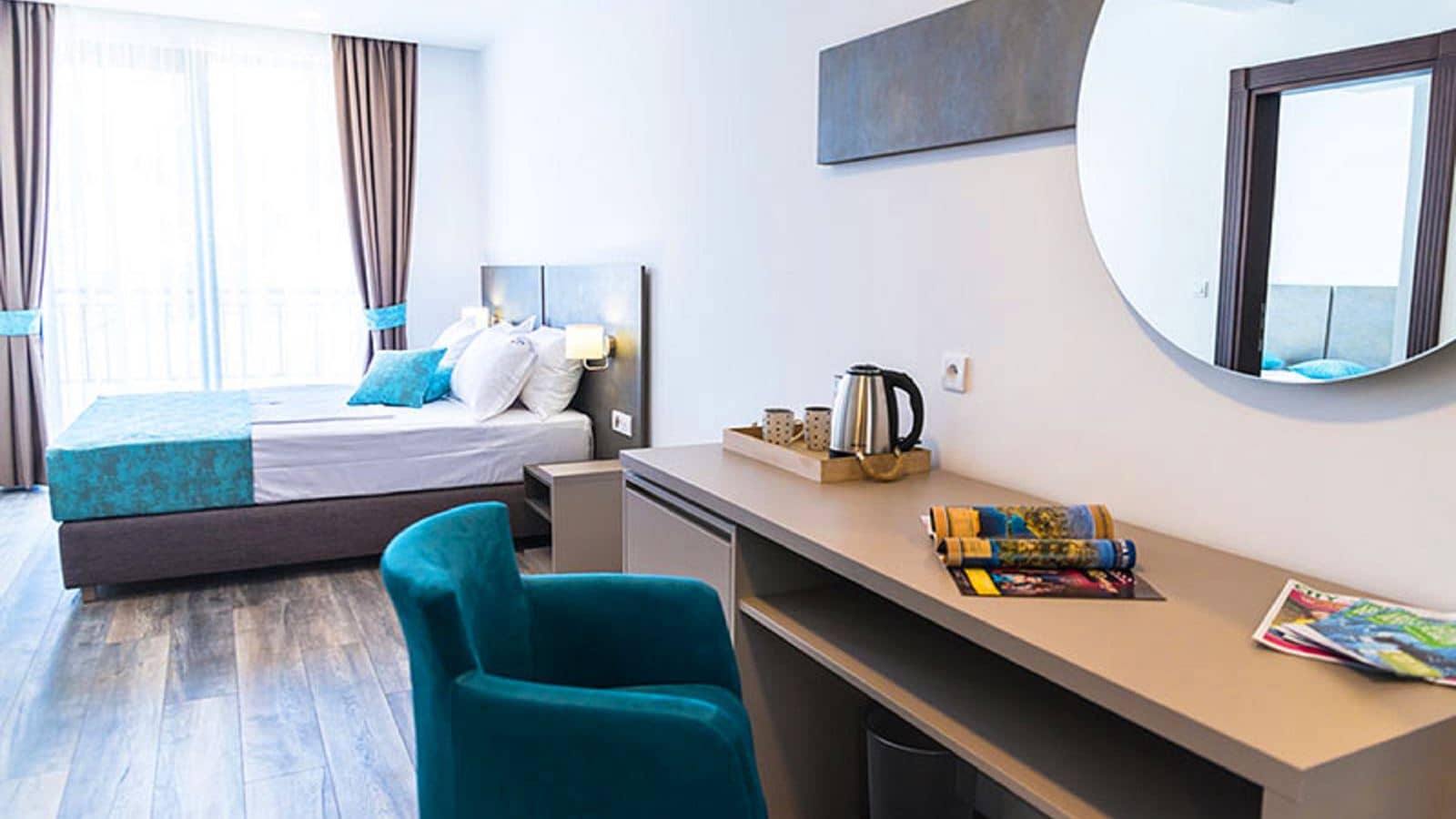 rooms-superior-room