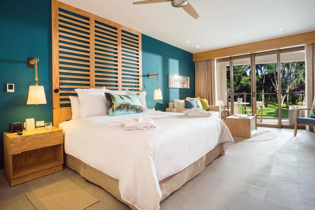 rooms-junior-suite-tropical-view
