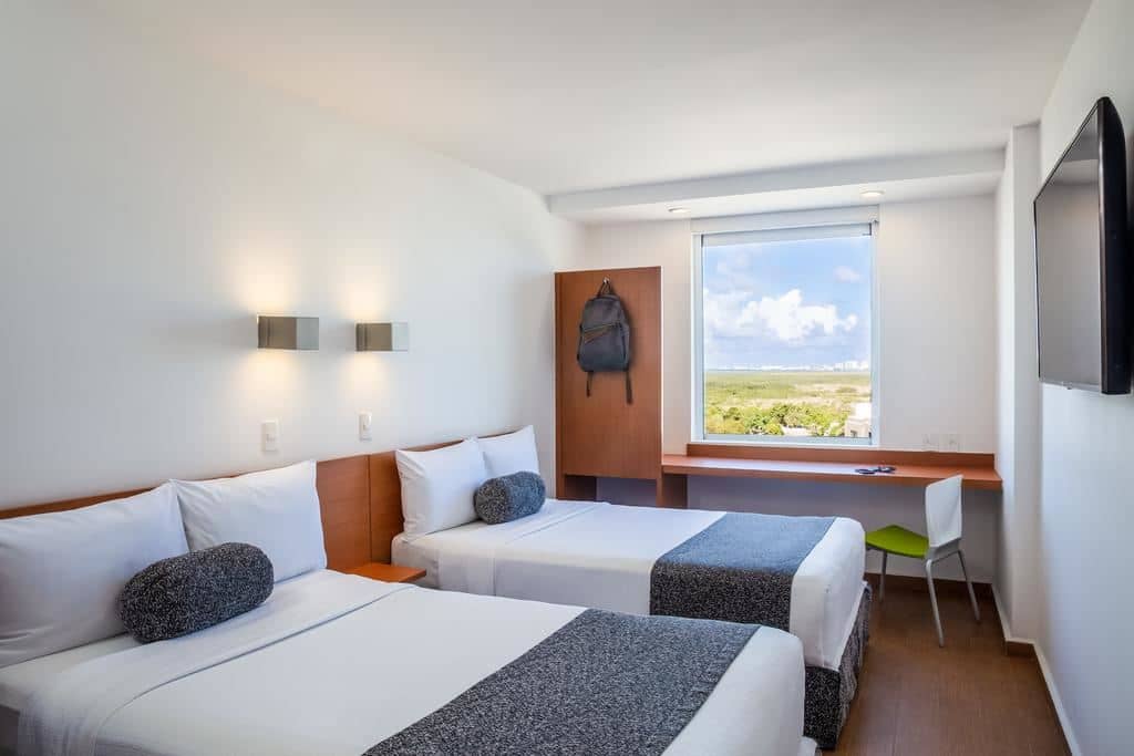 rooms-superior-room