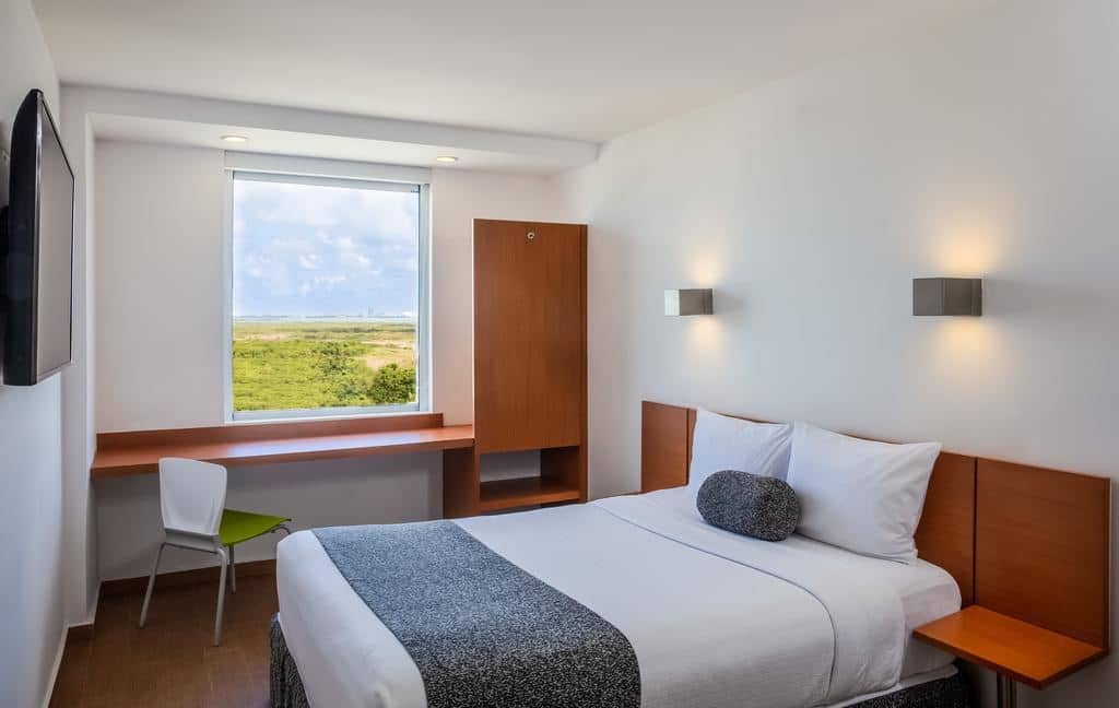 rooms-superior-room