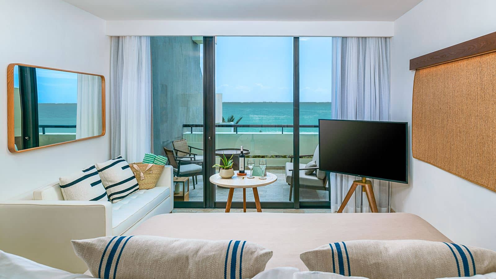 rooms-the-reserve-adults-only-junior-suite--sunset-view