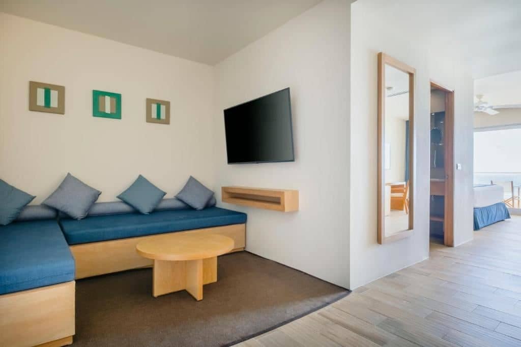 rooms-master-suite