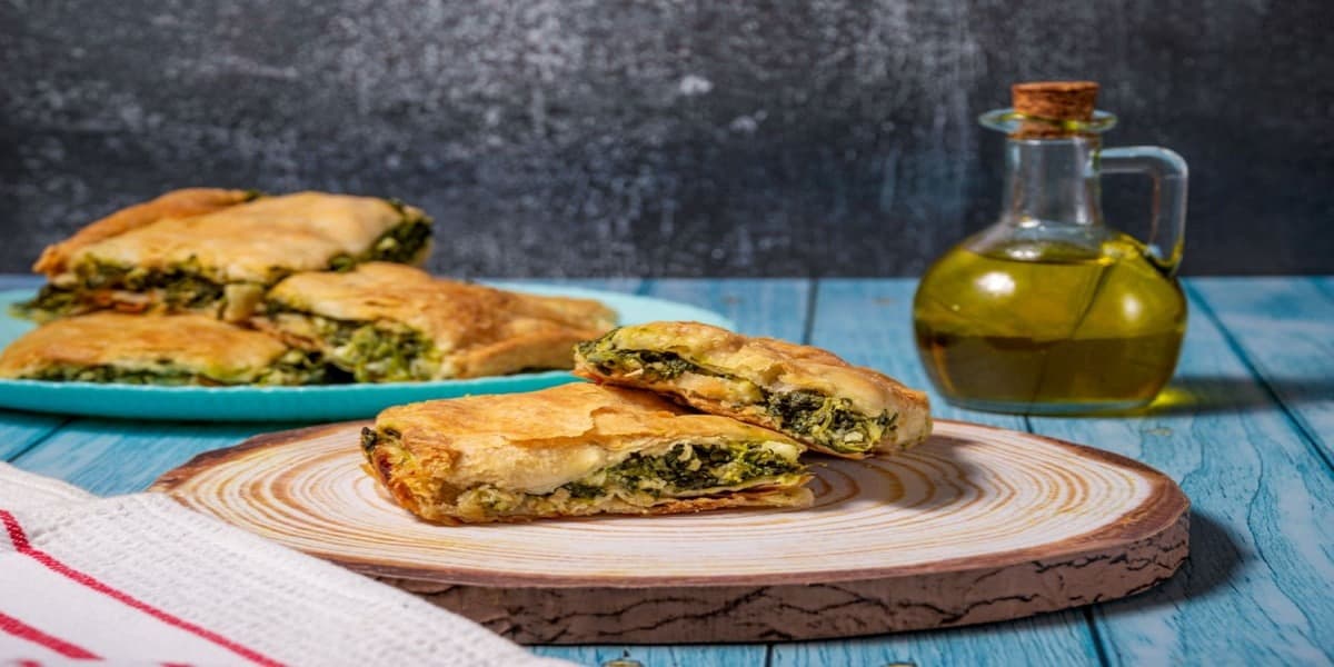 Bucătăria grecească: delicii culinare pe care nu trebuie să le ratezi în Grecia
