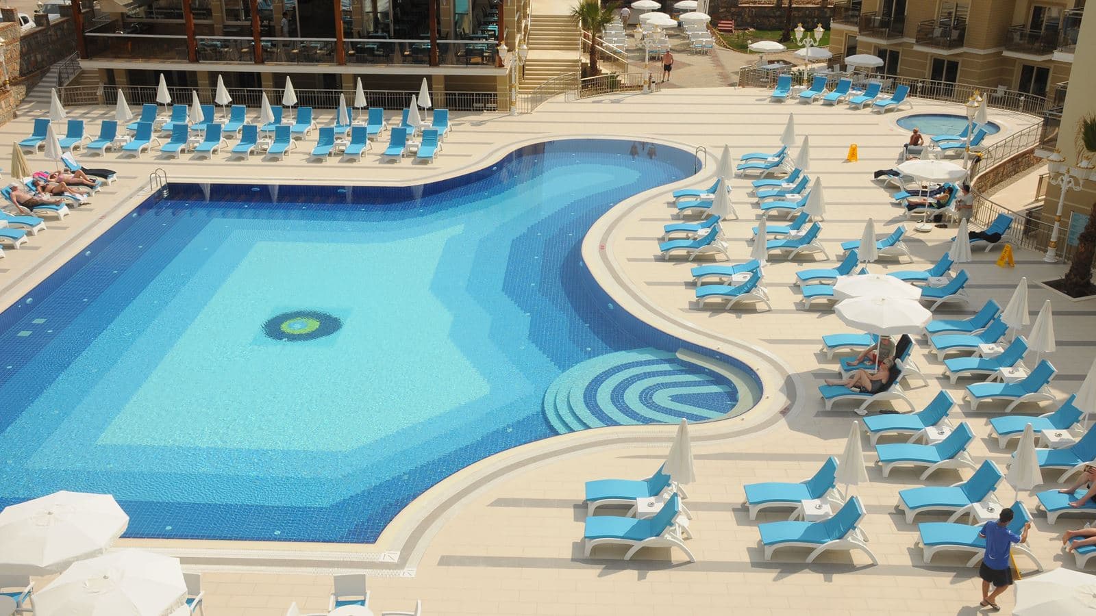 pools-outdoor-pool