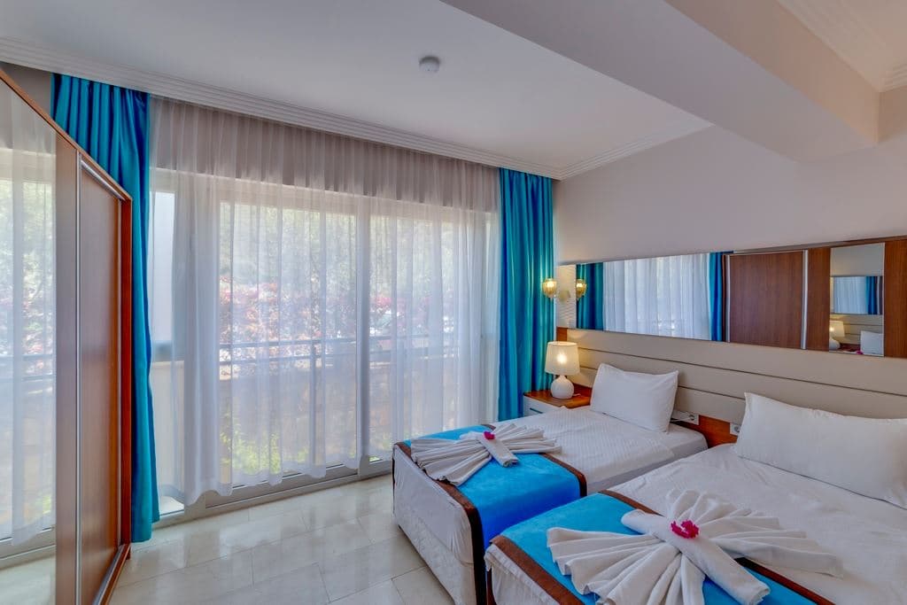 rooms-family-room