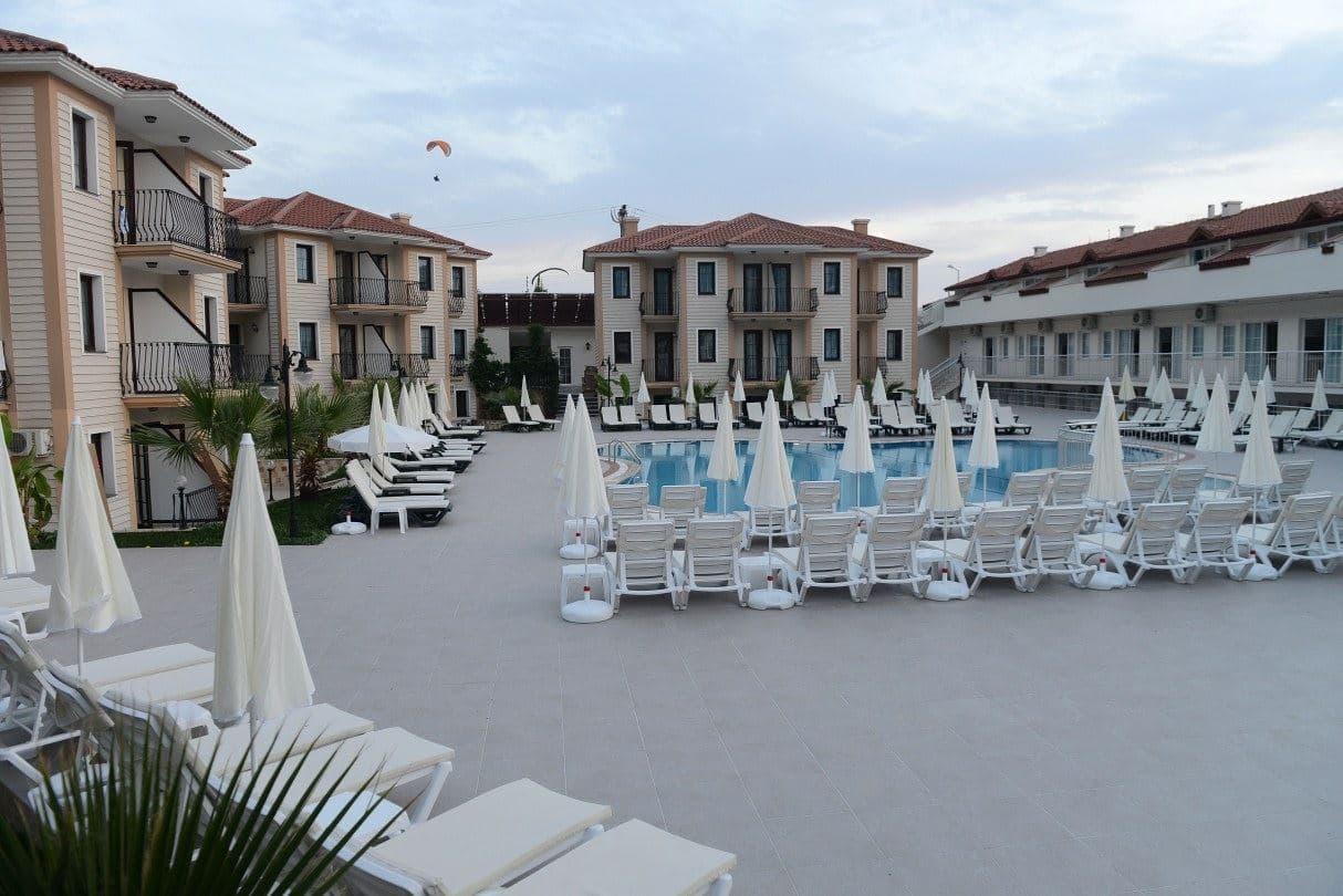 pools-outdoor-pool