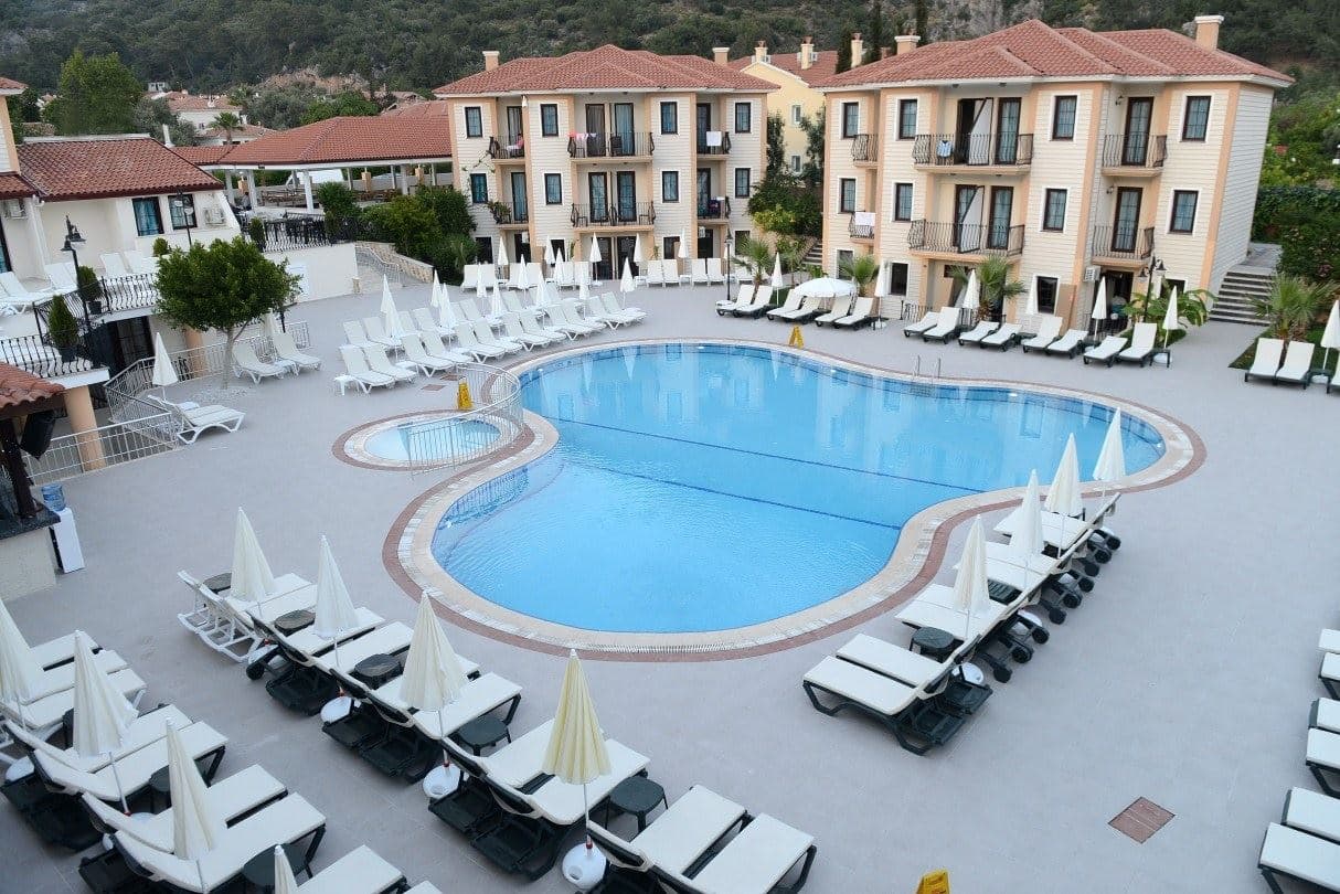 pools-outdoor-pool