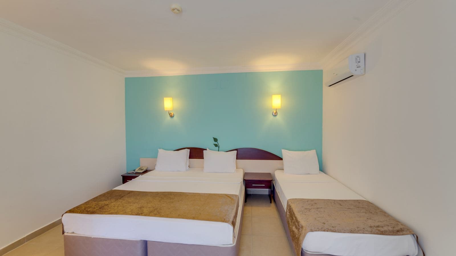 rooms-standard-room-land-view