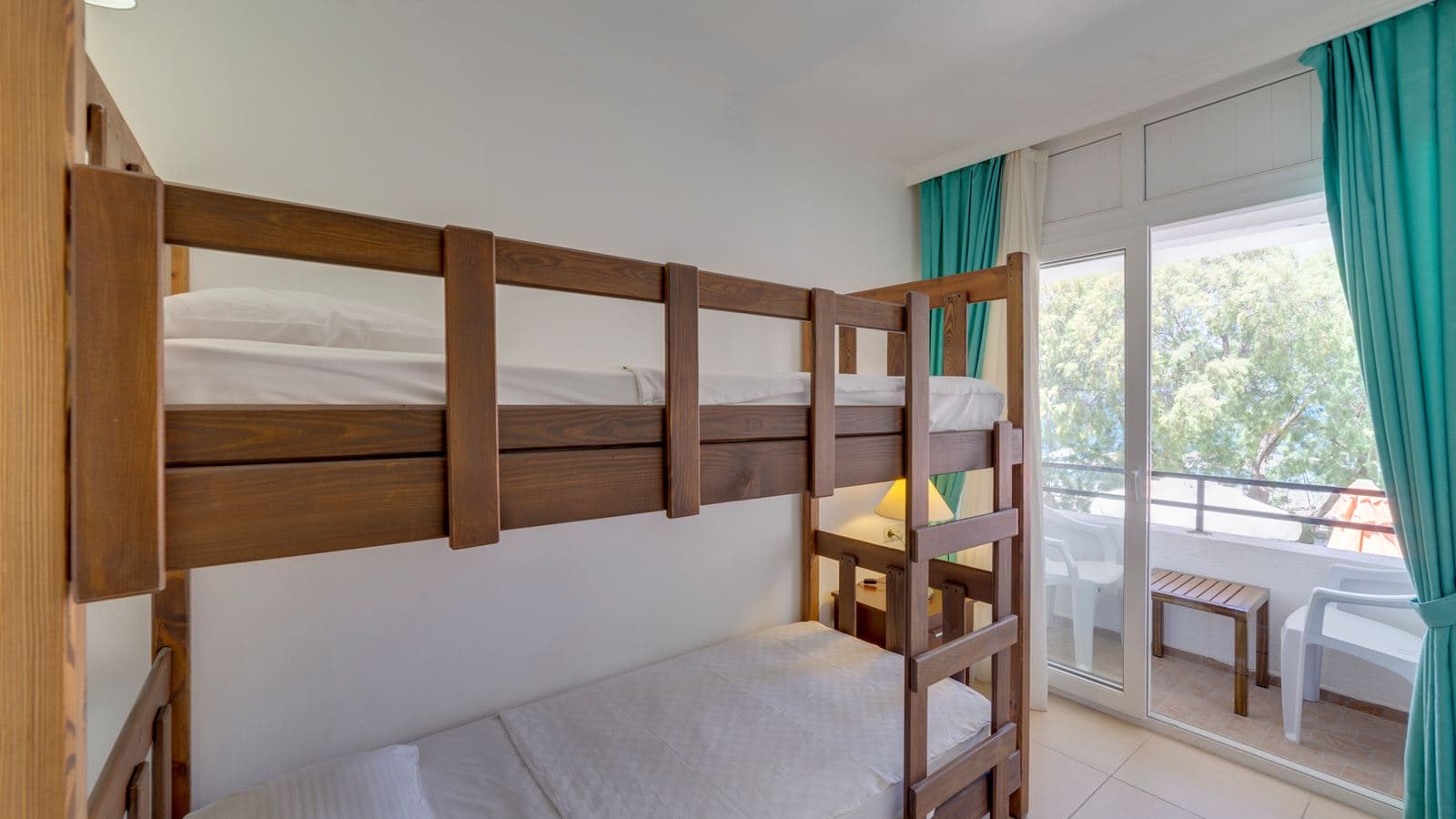rooms-family-room