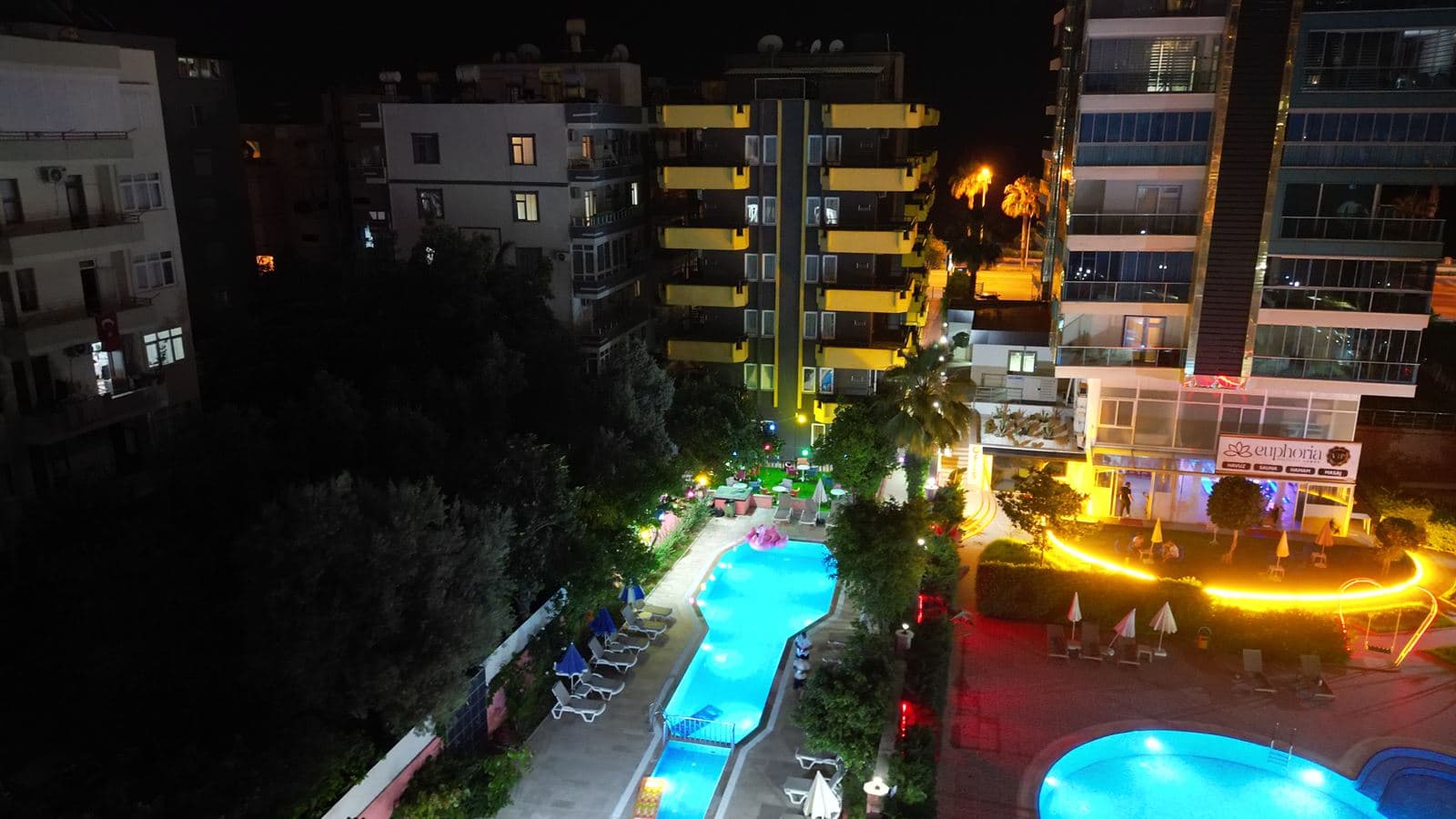 pools-outdoor-pool