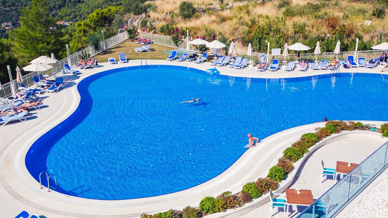 pools-outdoor-pool