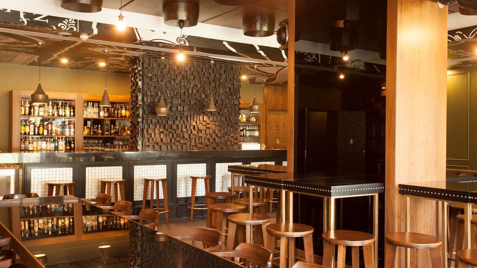 bars-premium-bar
