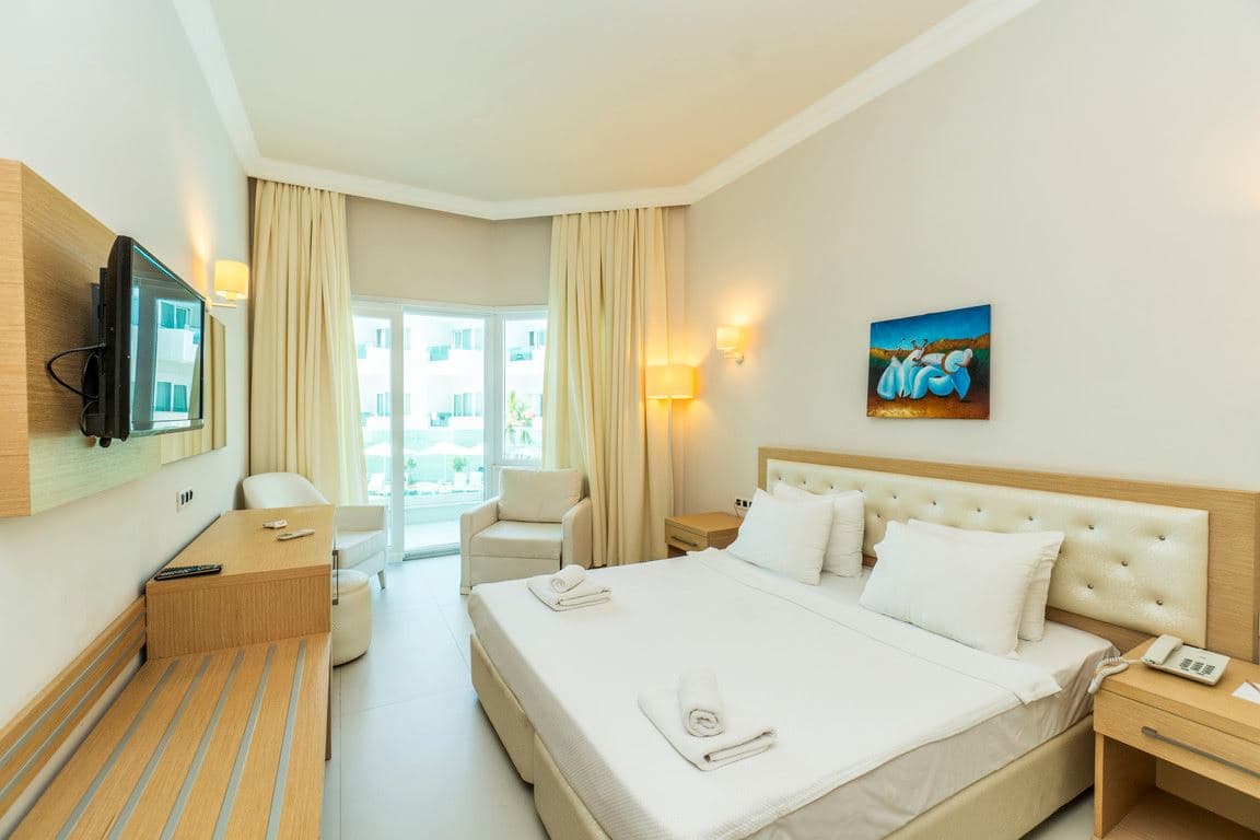 rooms-standard-room
