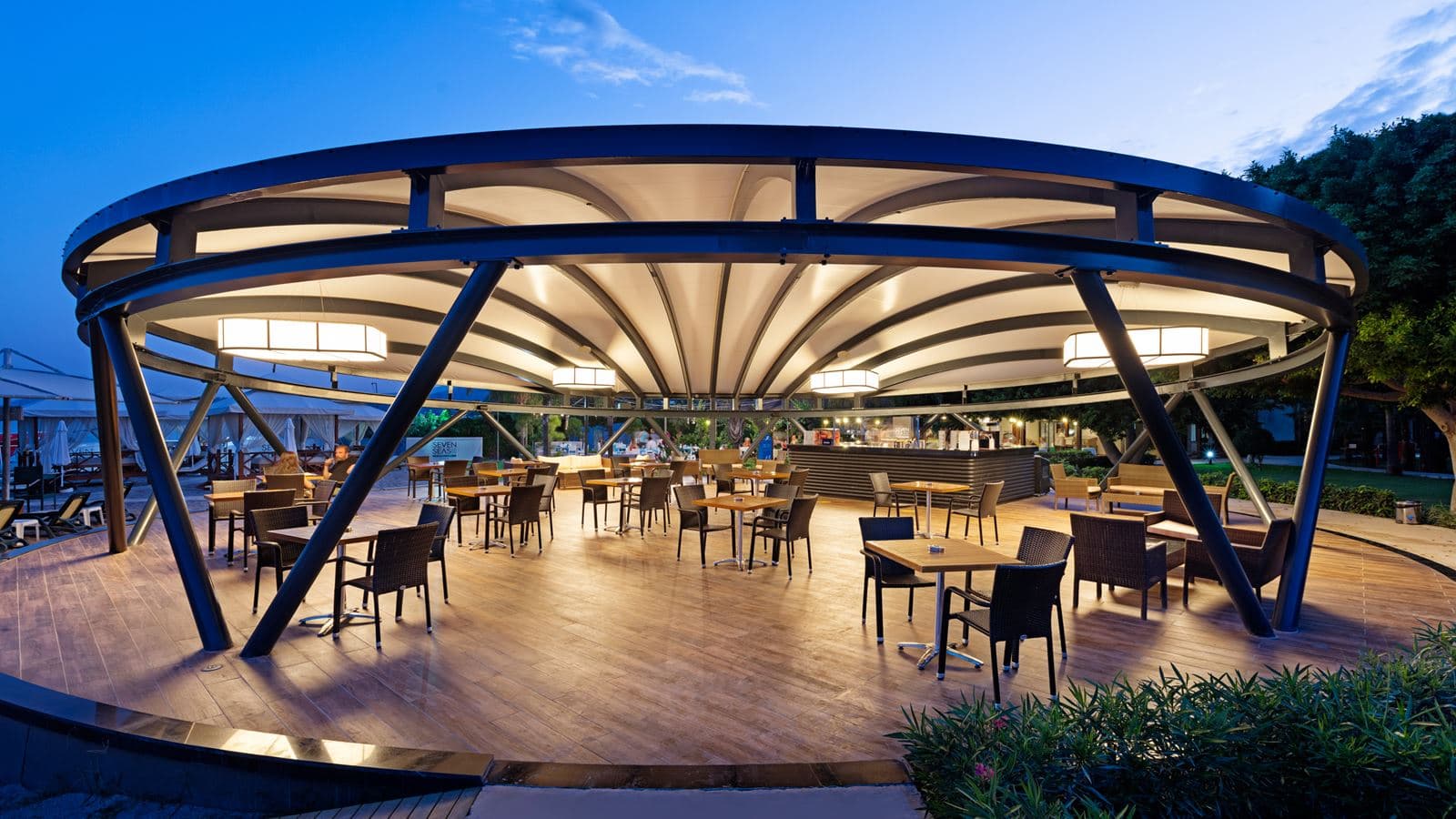 bars-taurus-bar