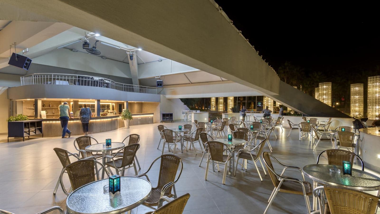 bars-ocean-beach-bar
