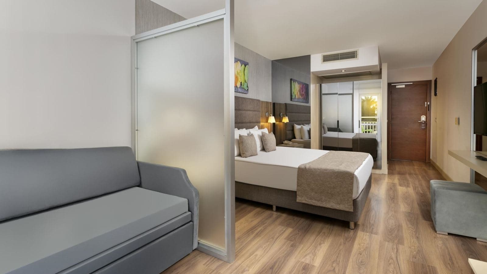 rooms-hotel-standard-room-garden-view-with-balcony-or-terrace