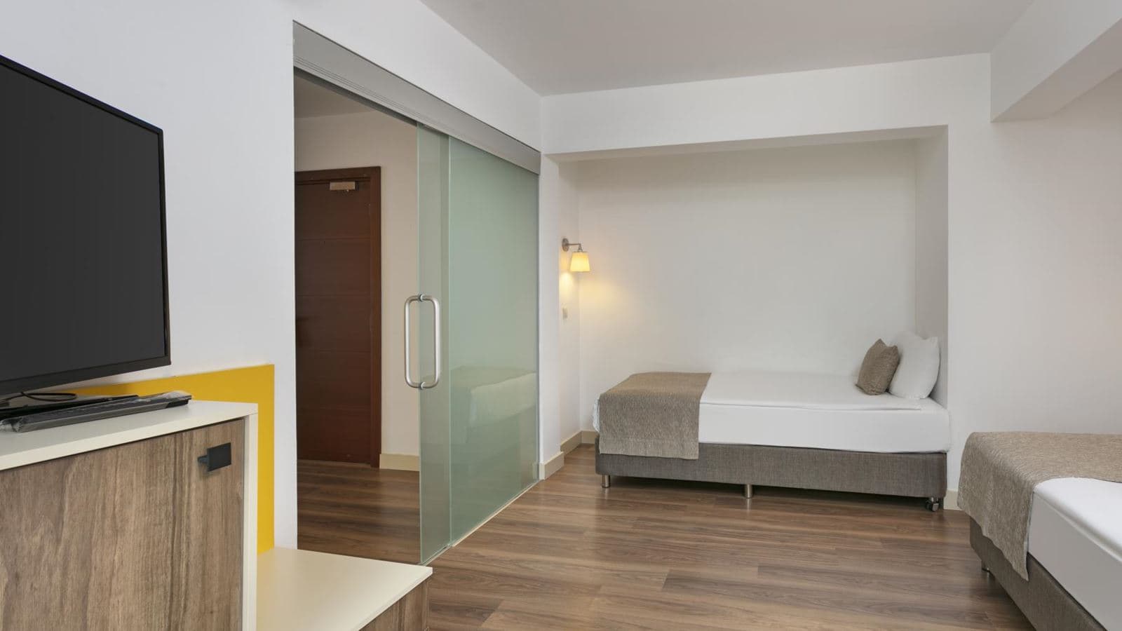 rooms-hotel-family-room
