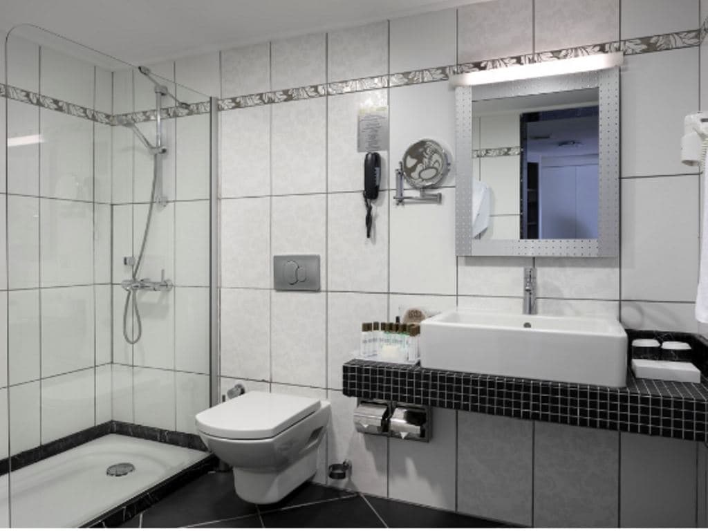 rooms-suite-room