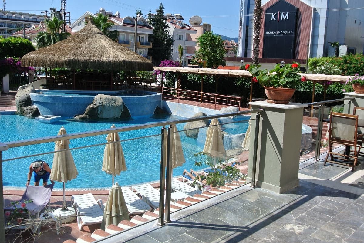 pools-outdoor-pool