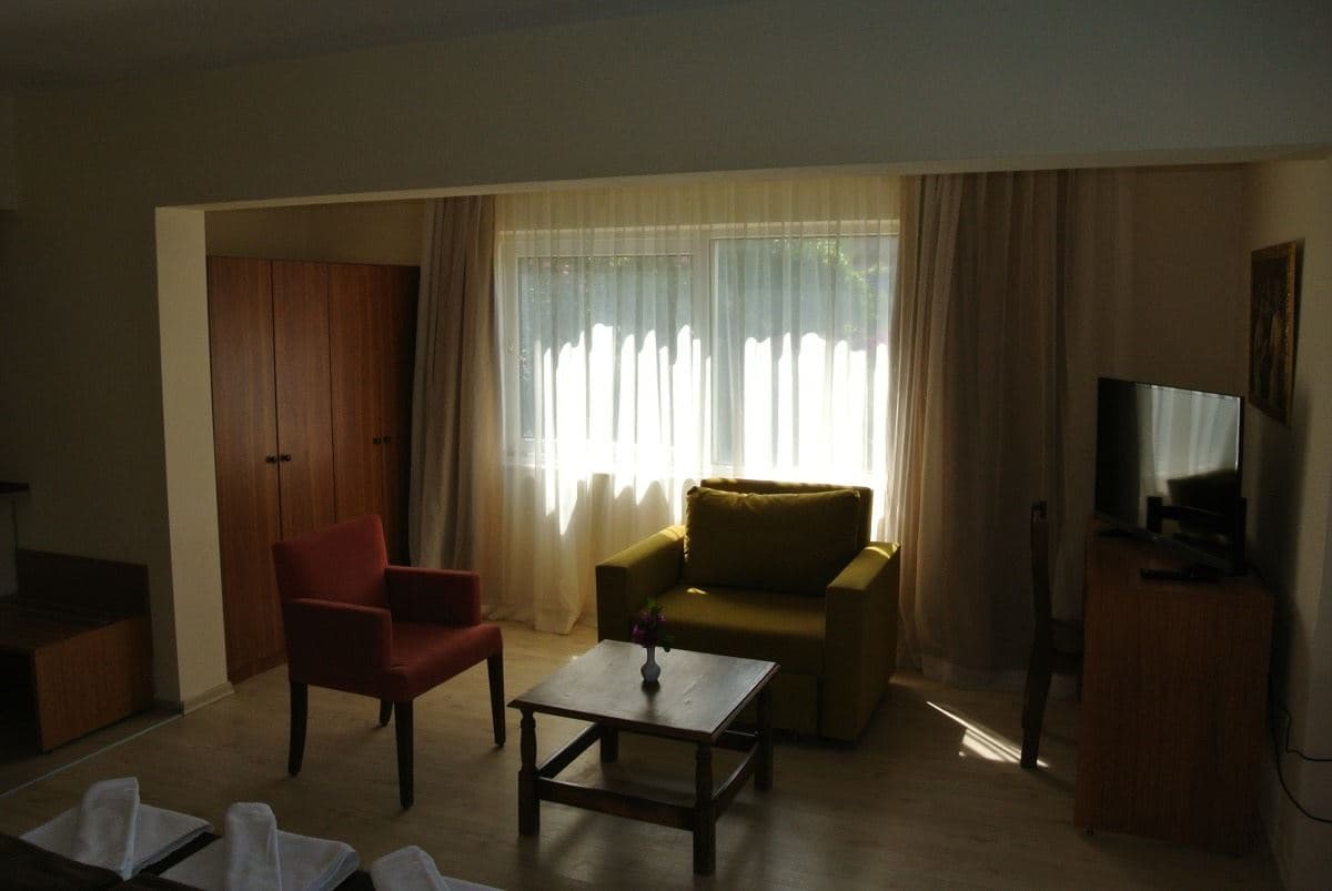 rooms-corner-suite