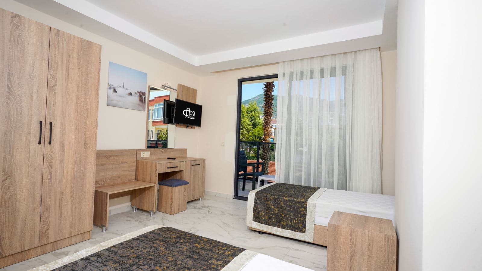 rooms-standard-room