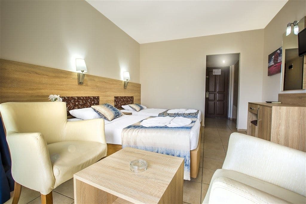 rooms-standard-room