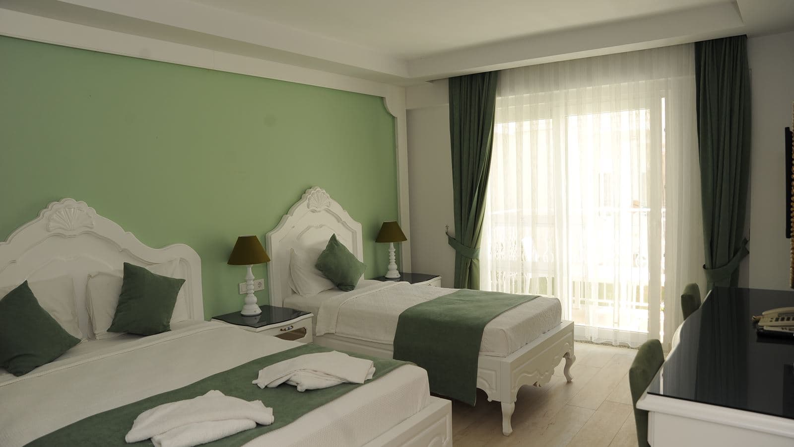 rooms-standard-room