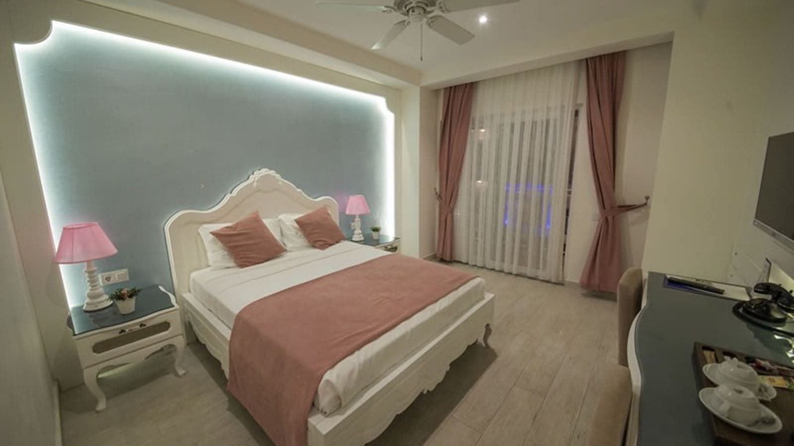 rooms-standard-room