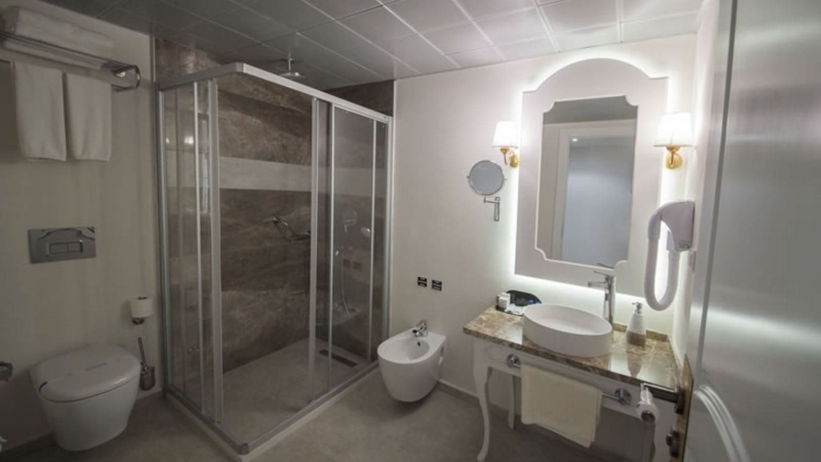 rooms-standard-room