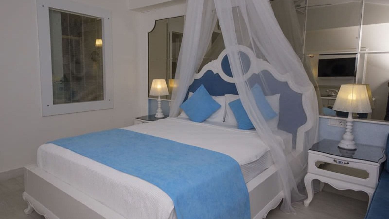 rooms-standard-room