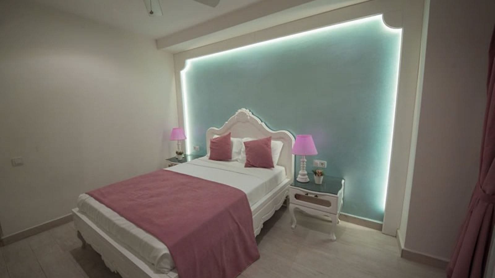 rooms-standard-room