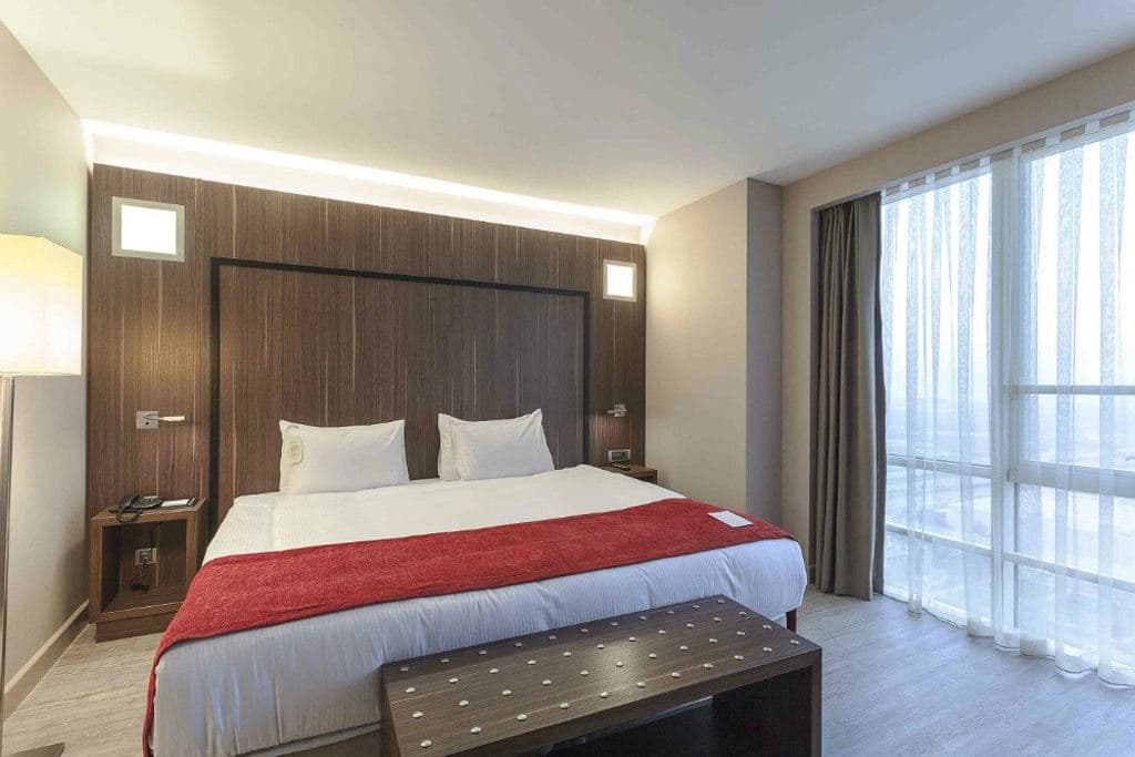 rooms-business-deniz-manzarali-oda
