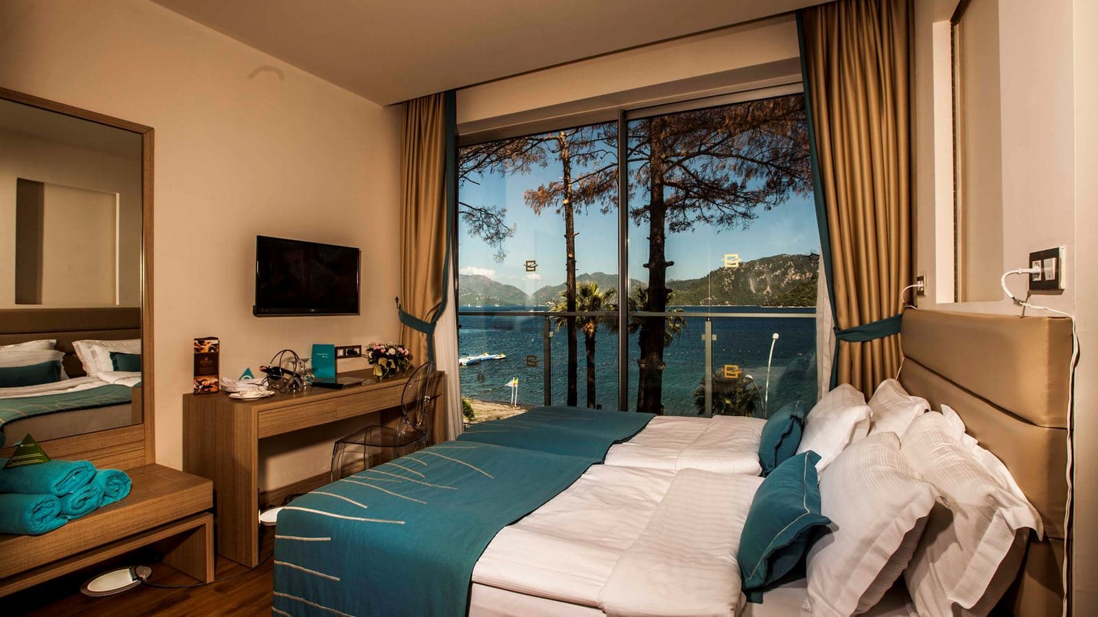 rooms-family-sea