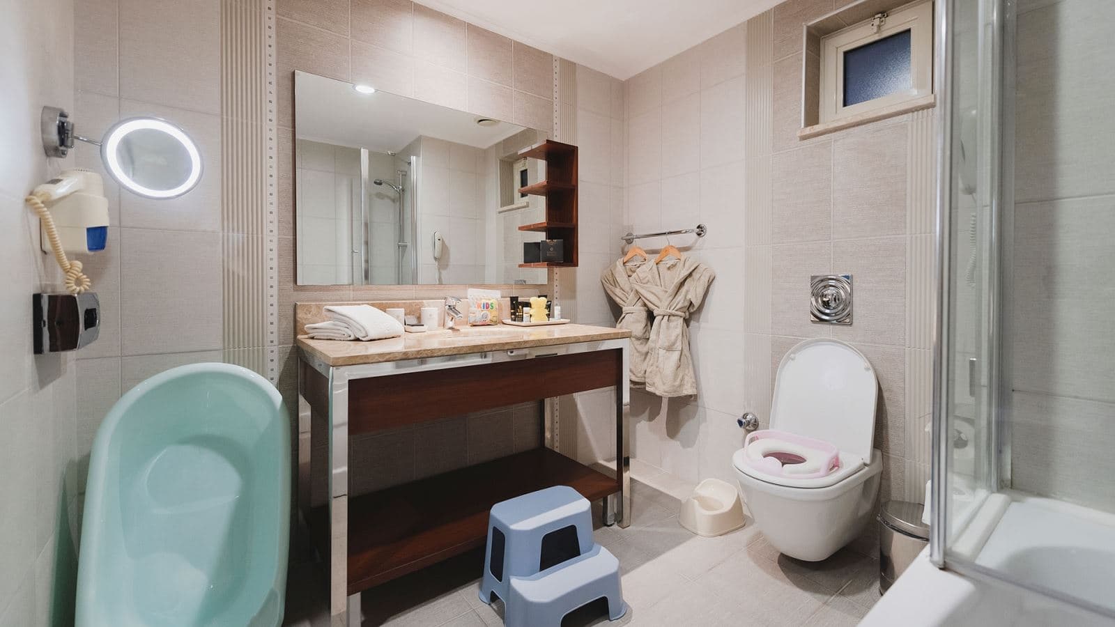 rooms-family-suite