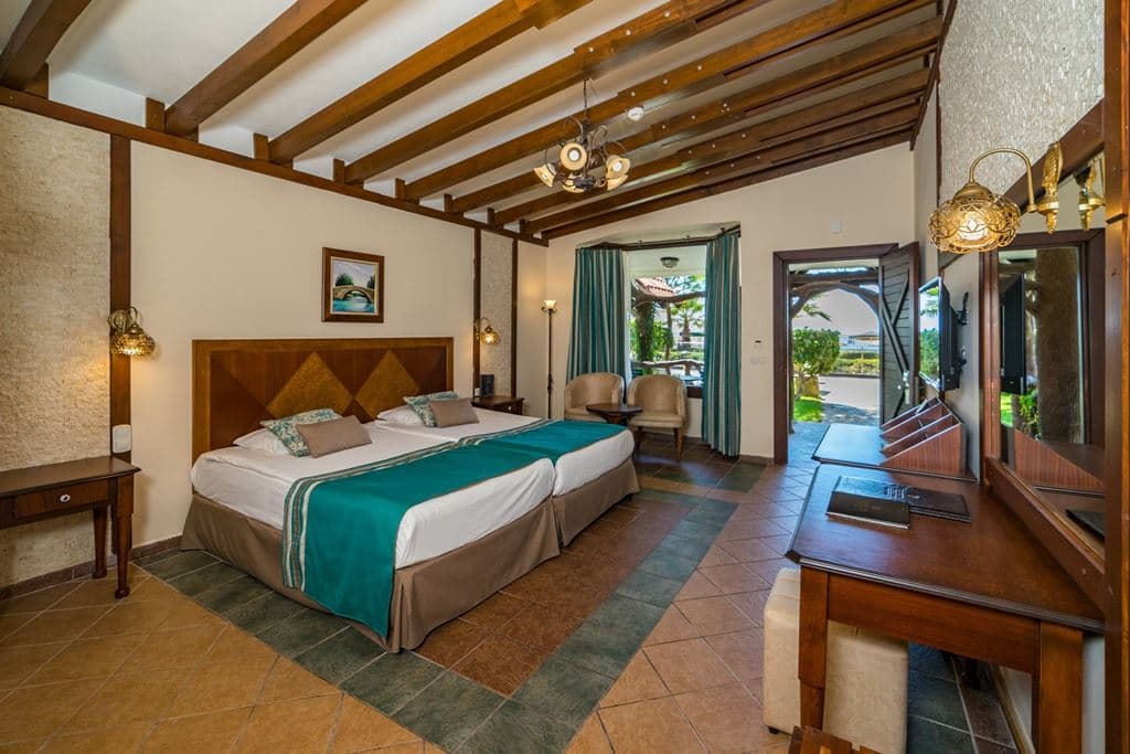 rooms-beach-room