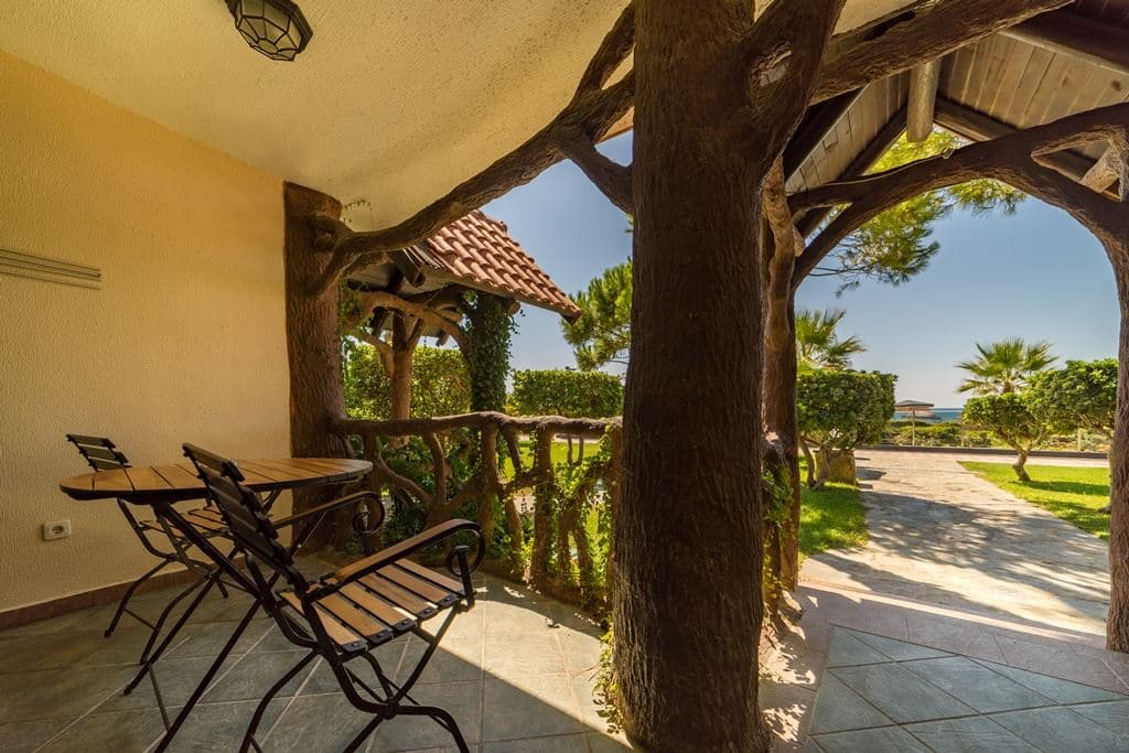 rooms-beach-room