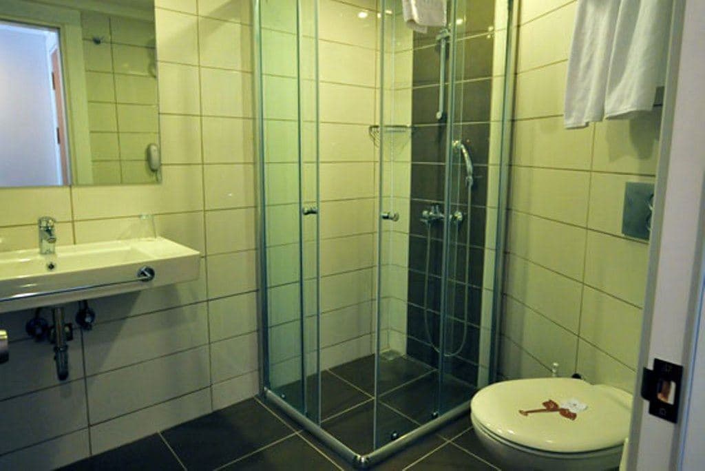 rooms-standard-room-with-balcony