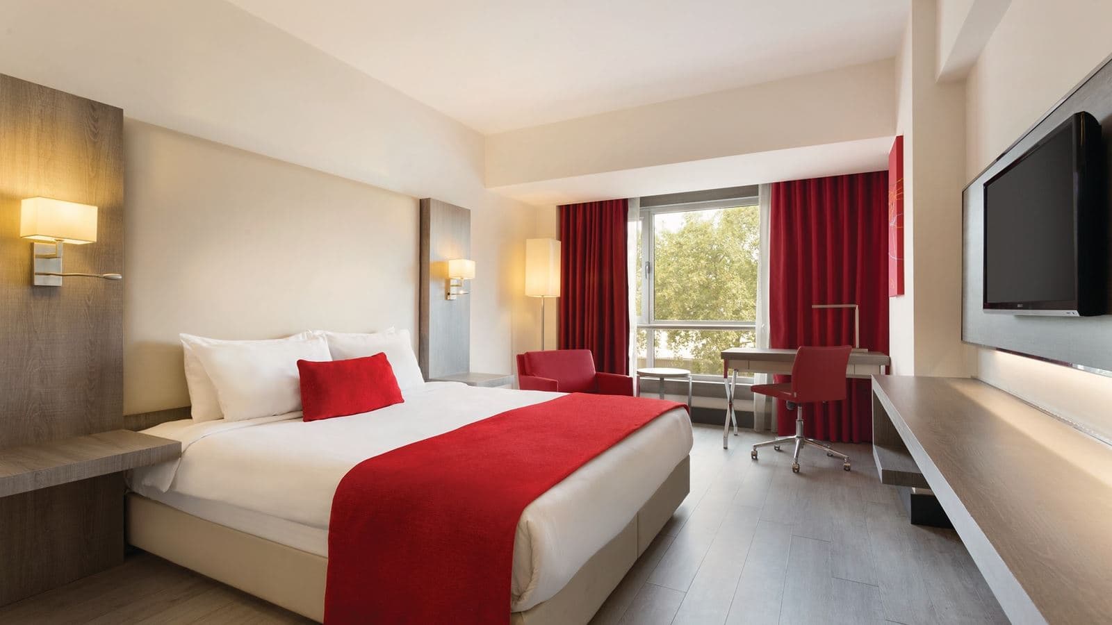 rooms-deluxe-room