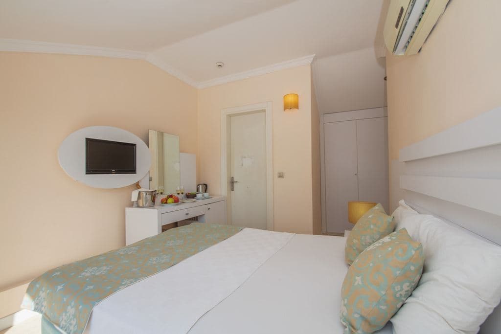 rooms-economy-room
