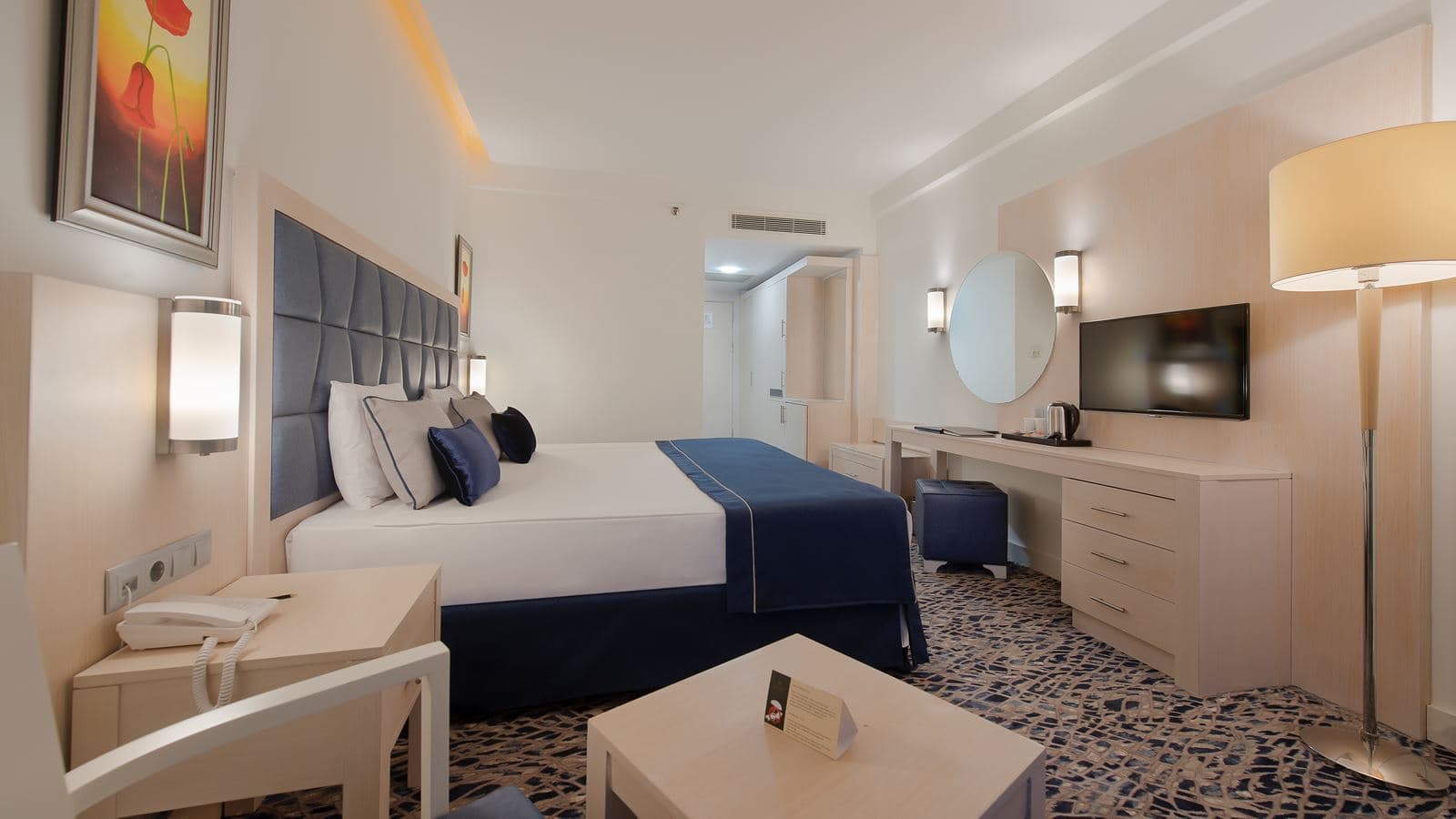 rooms-connection-room-garden-view
