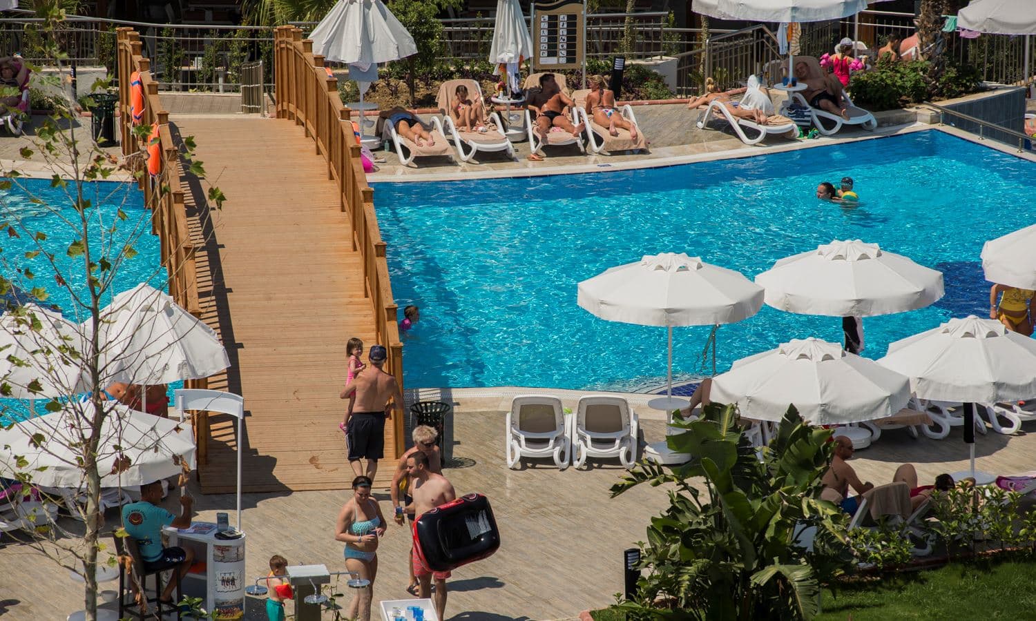 pools-outdoor-pool