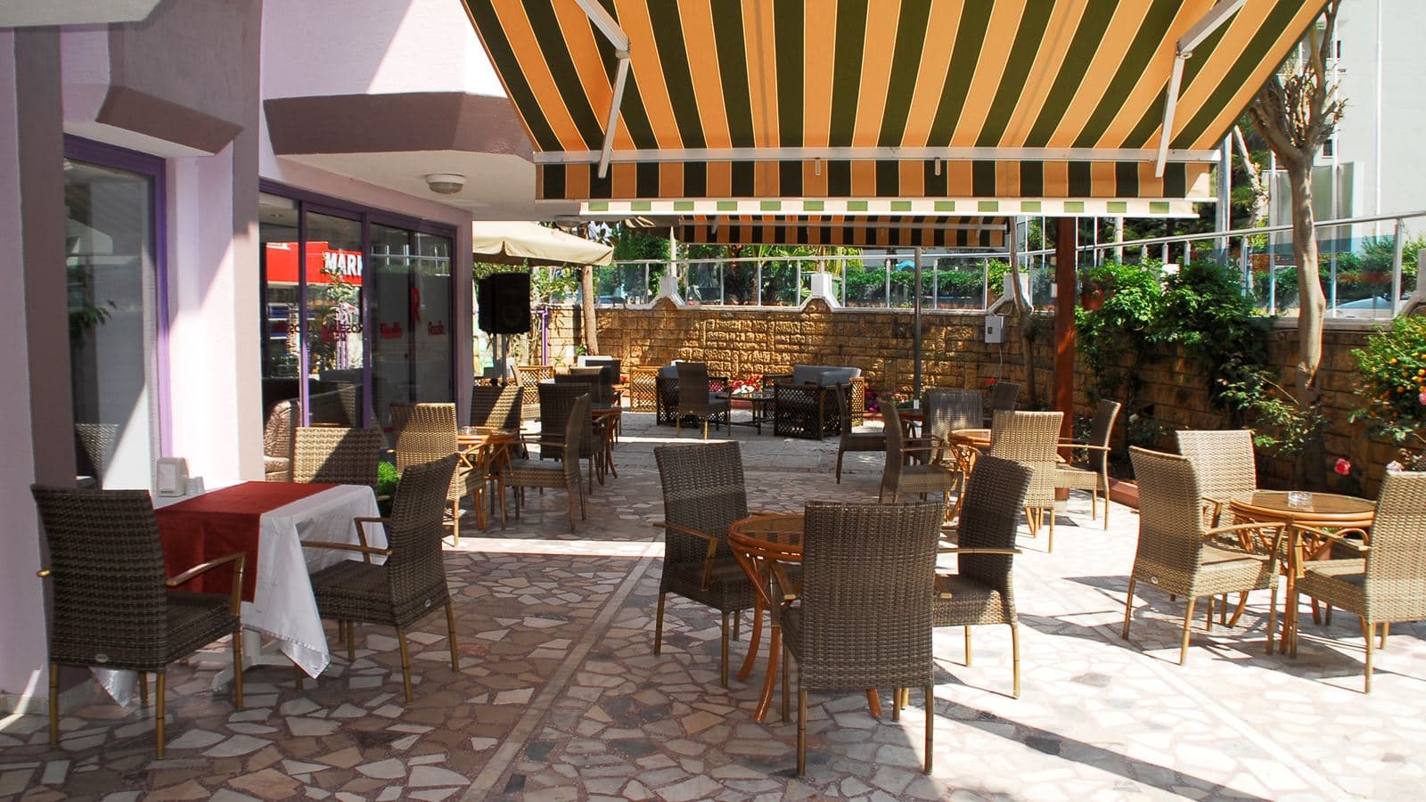 restaurants-main-restaurant