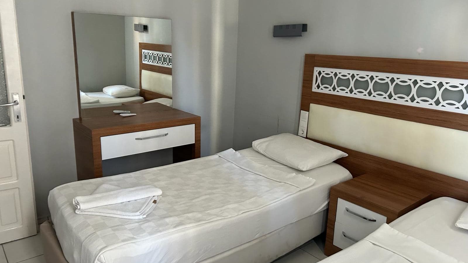 rooms-family-room
